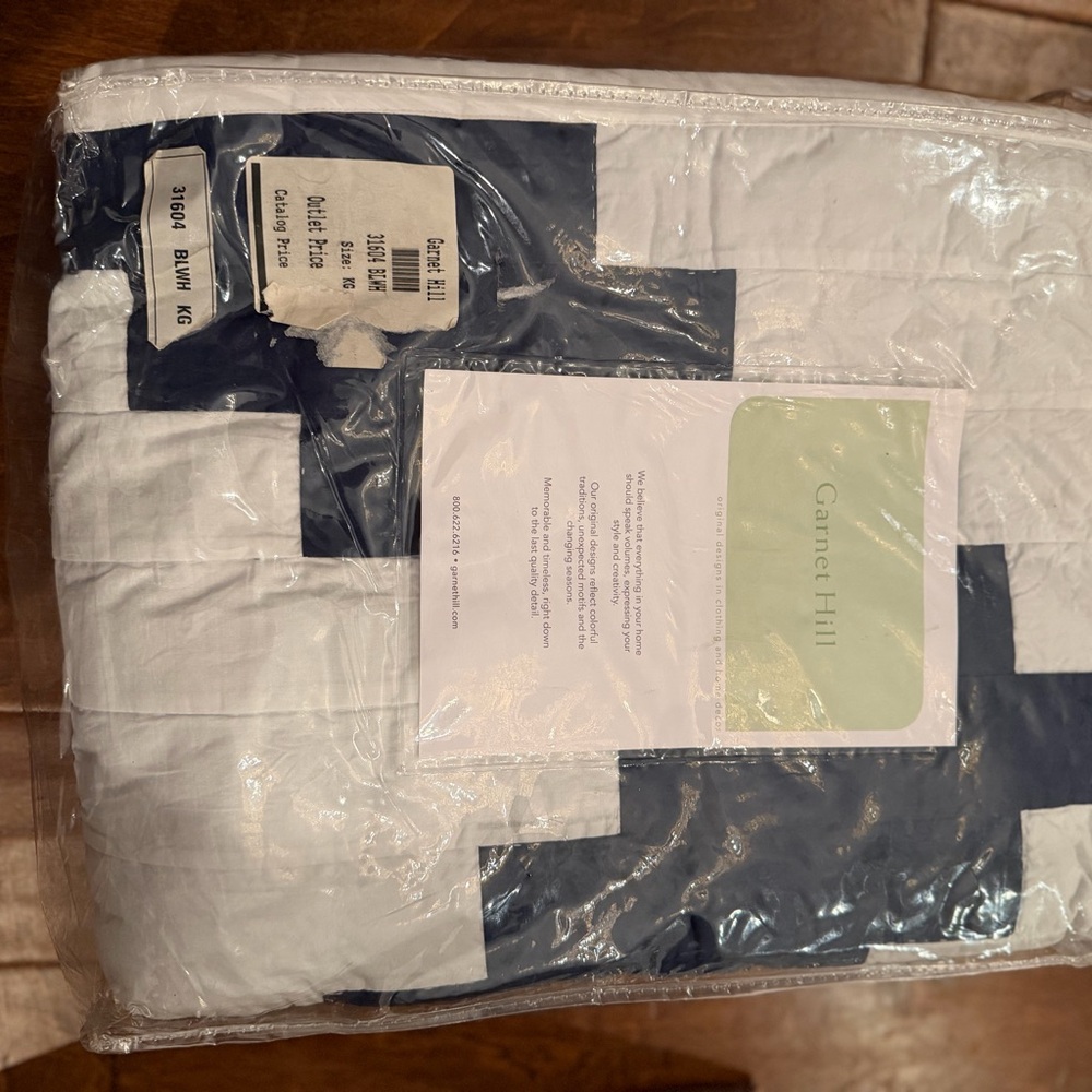 Garnet Hill Blue and White Geometric Quilt NEW King